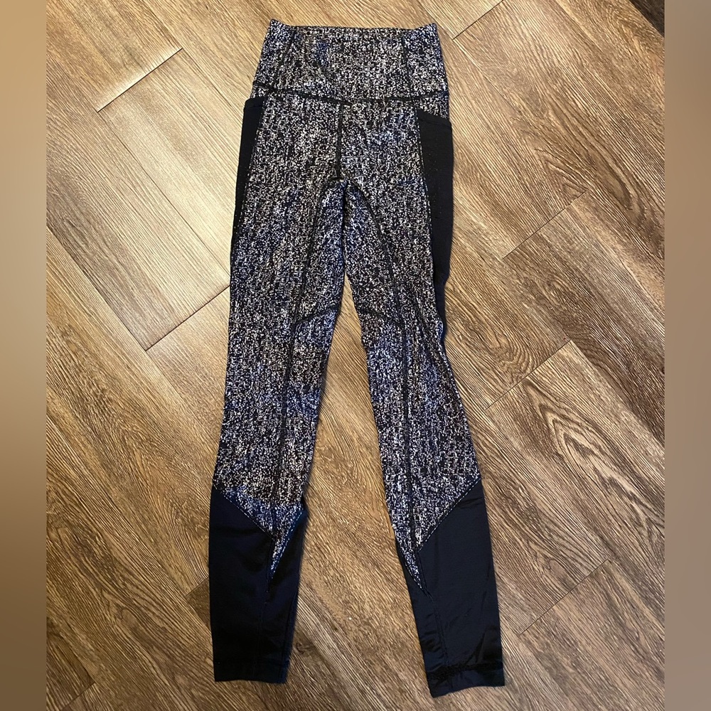 Lulu leggings with mesh